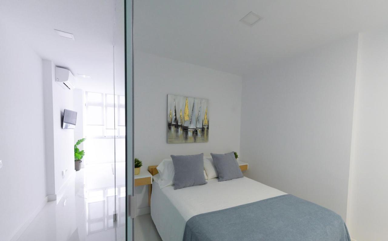 לאס פאלמס דה גראן קנאריה Apartamento Luis Morote Plaza Santa Catalina מראה חיצוני תמונה